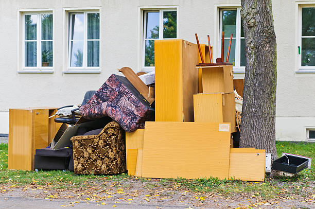 Best Mattress Removal Service  in Broadmoor, CA